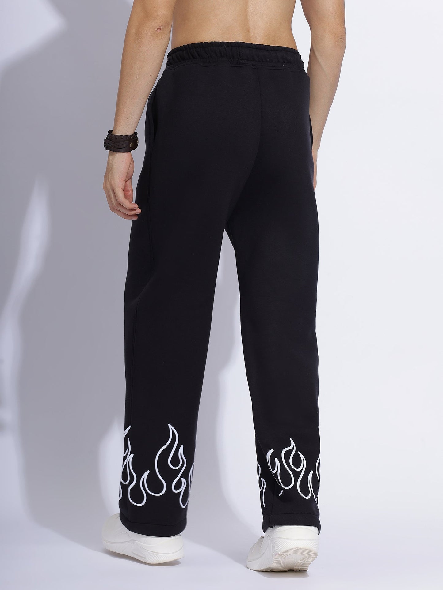 Baggy Flame Trackpants – Bold Streetwear for the Fashion-Forward